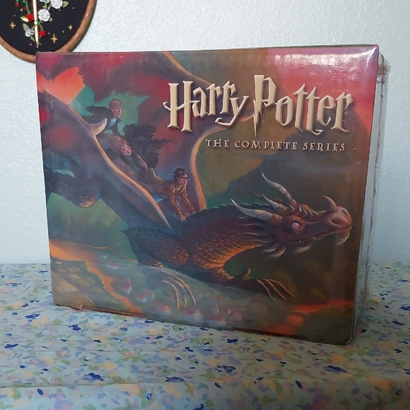 Harry Potter Box Set - Picture 2 of 6